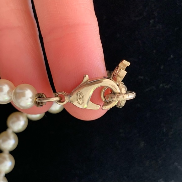 Chanel Necklaces - Picture 3 of 4